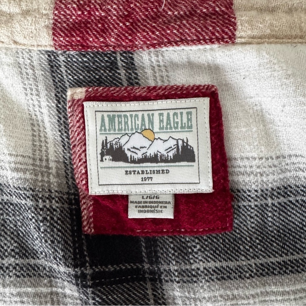 American Eagle Outfitters Cozy Cabin Cropped Flannel size Large - Picture 10 of 11